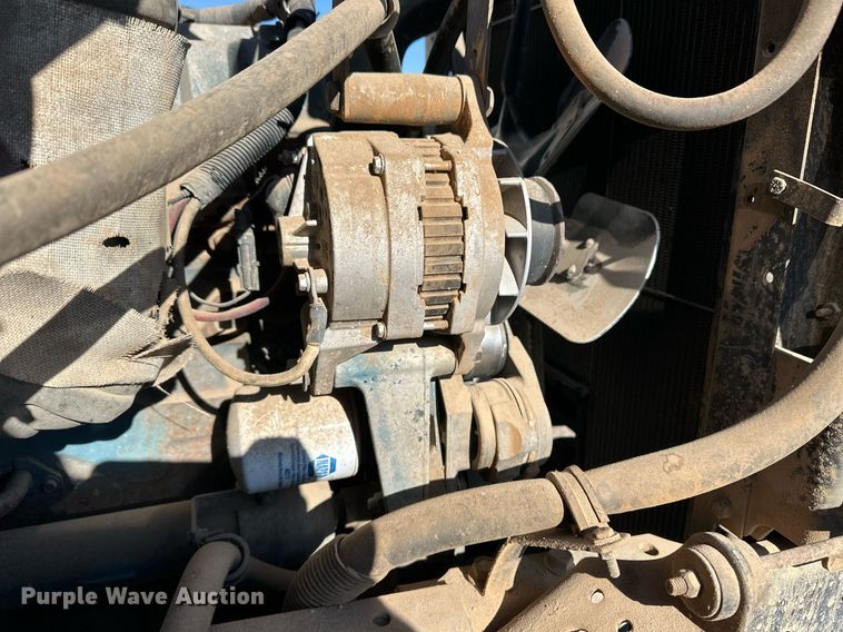 image for item ER8369 1997 International 4900 dump truck