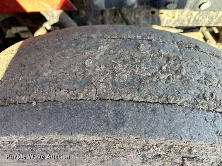 image for item ER8369 1997 International 4900 dump truck