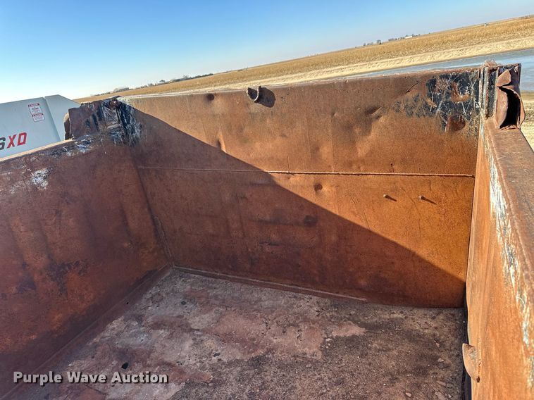 image for item ER8370 1994 Ford L7000 dump truck