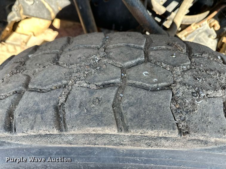 image for item ER8370 1994 Ford L7000 dump truck