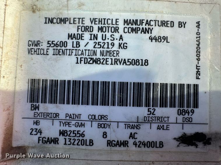 image for item ER8370 1994 Ford L7000 dump truck