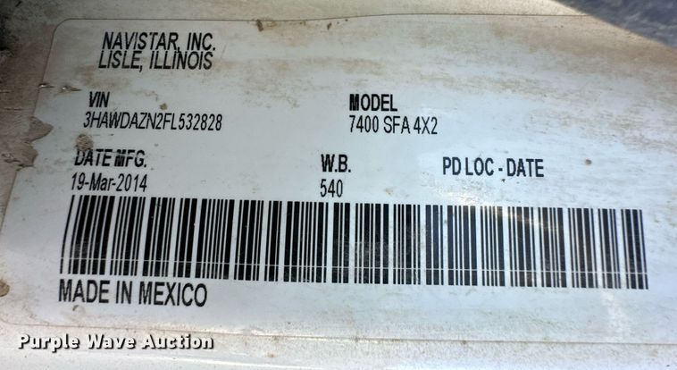 image for item ER8371 2015 International  7400 feed mixer truck