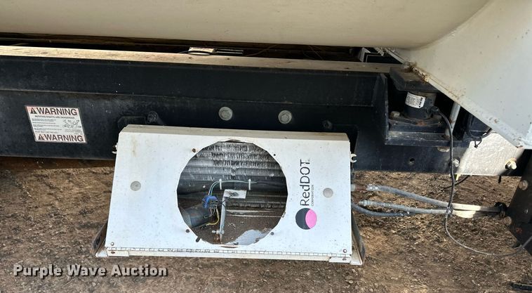 image for item ER8372 2015 International  7400 feed mixer truck