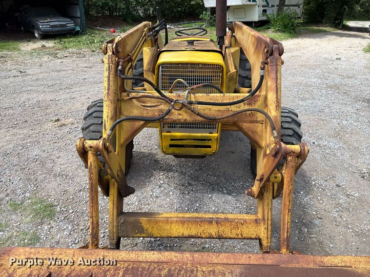 image for item HI9286 1983 Massey Ferguson 30E tractor