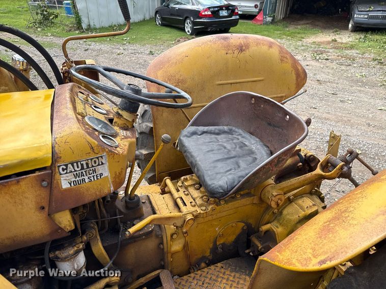 image for item HI9286 1983 Massey Ferguson 30E tractor