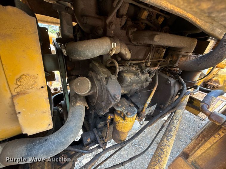 image for item HI9286 1983 Massey Ferguson 30E tractor