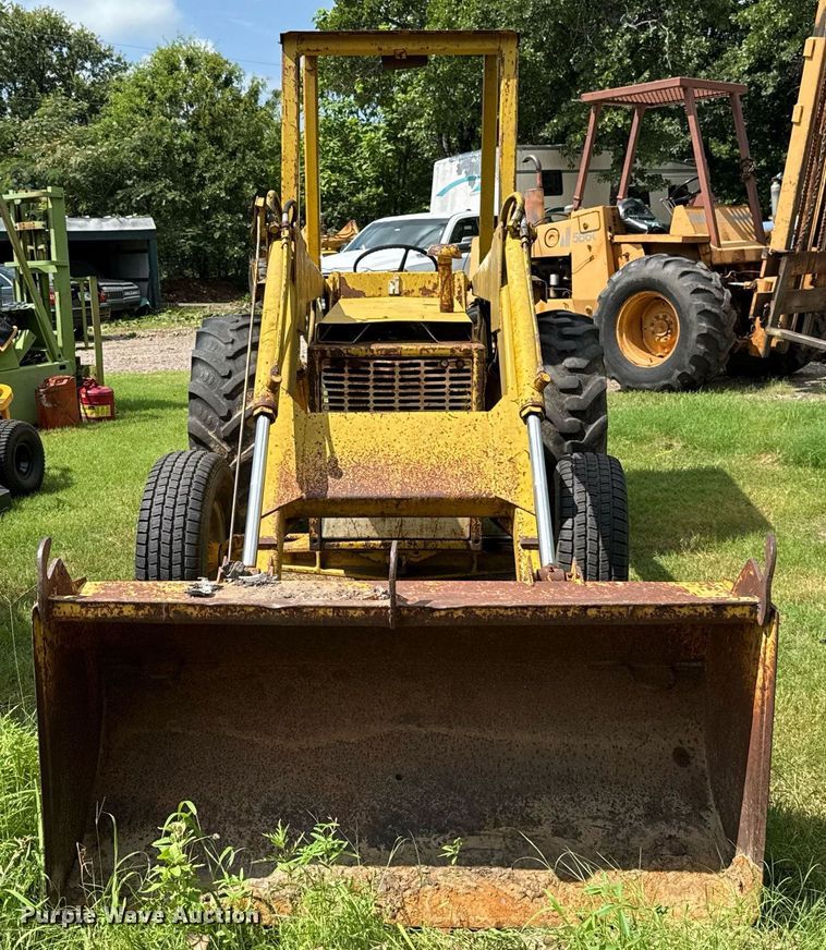 image for item HI9288 International 3444 tractor