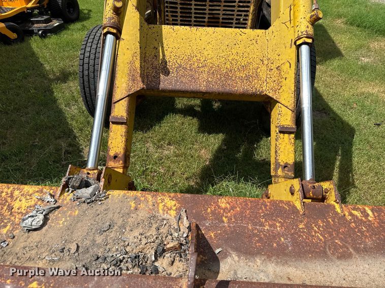 image for item HI9288 International 3444 tractor