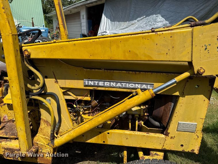 image for item HI9288 International 3444 tractor