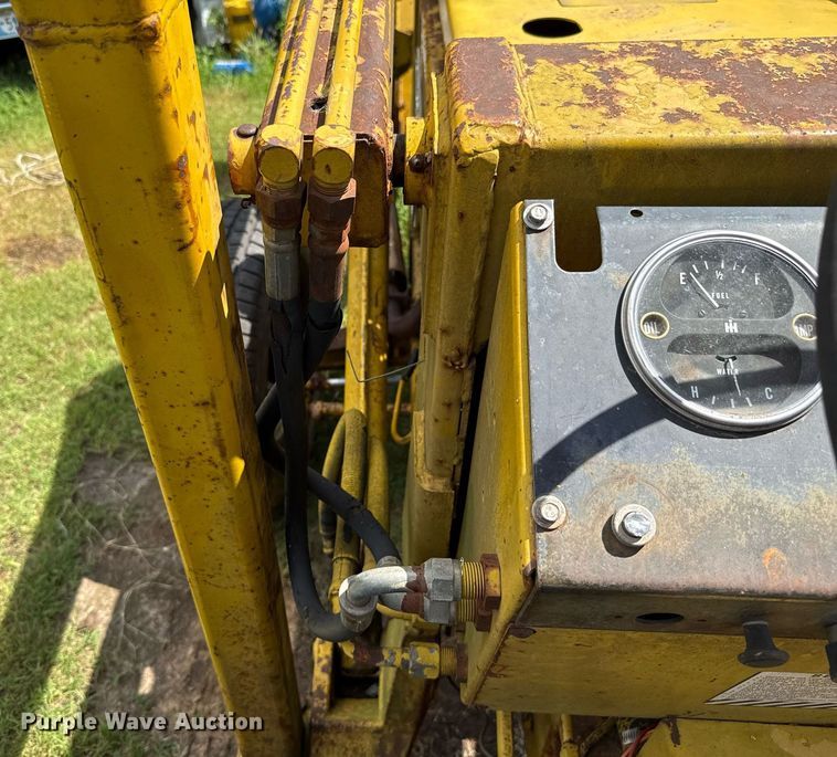 image for item HI9288 International 3444 tractor