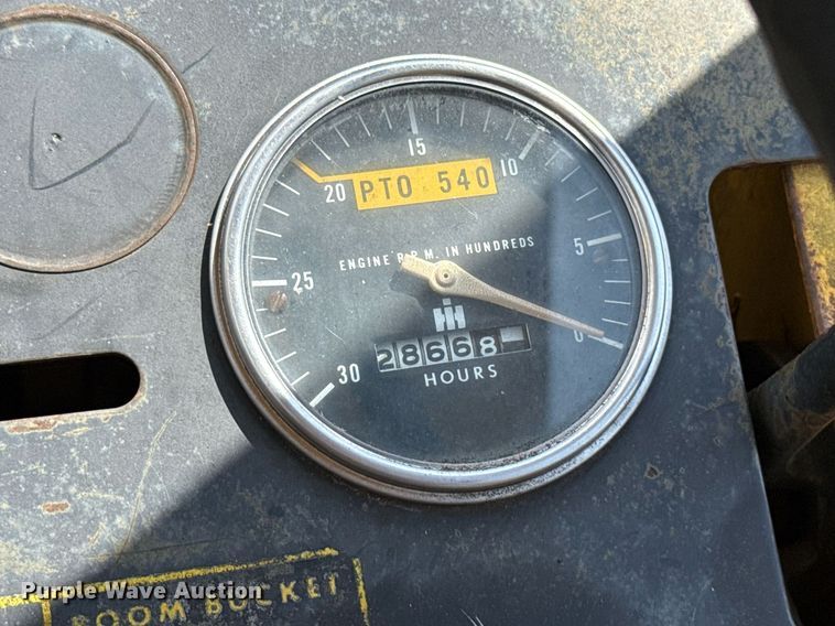 image for item HI9288 International 3444 tractor