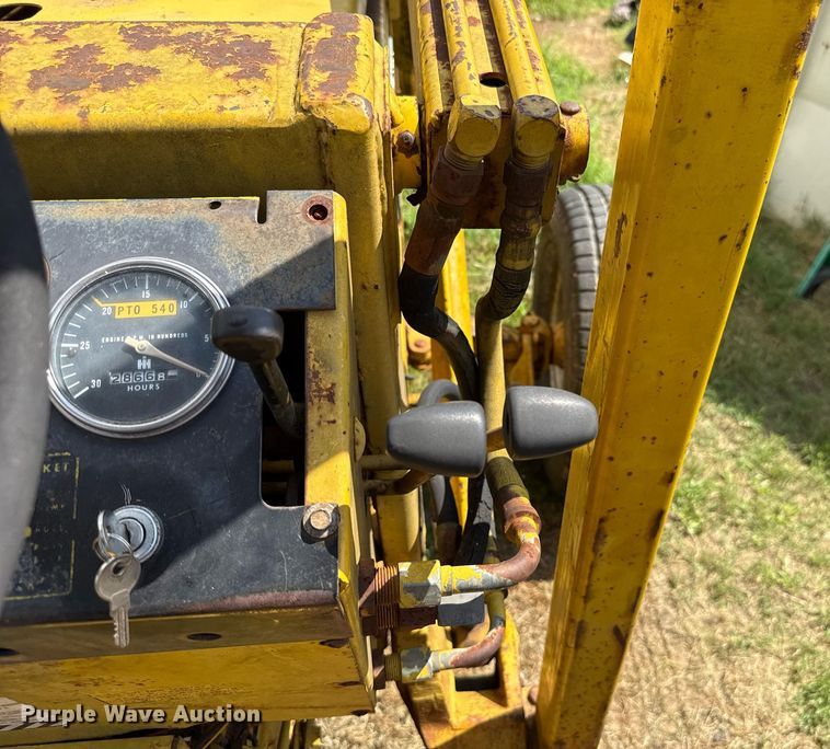 image for item HI9288 International 3444 tractor