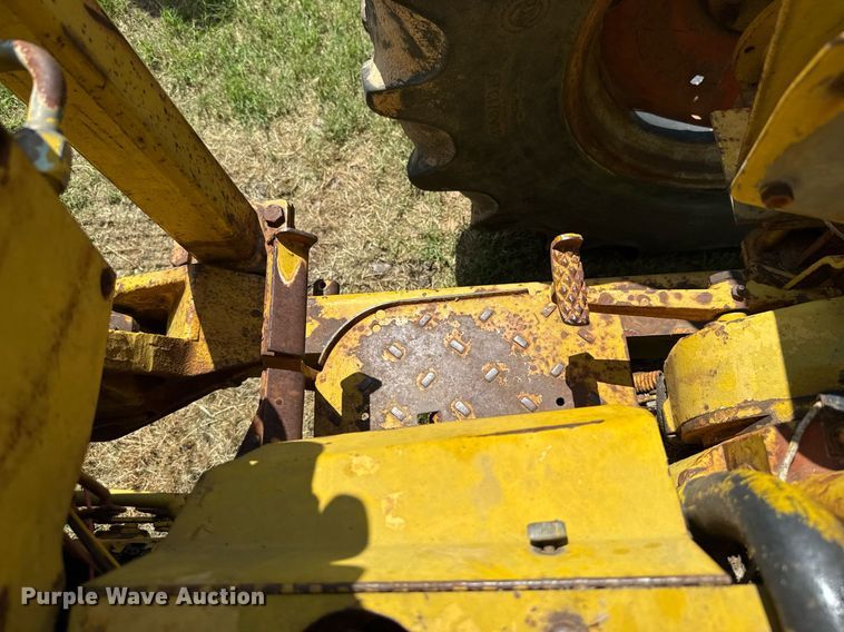 image for item HI9288 International 3444 tractor