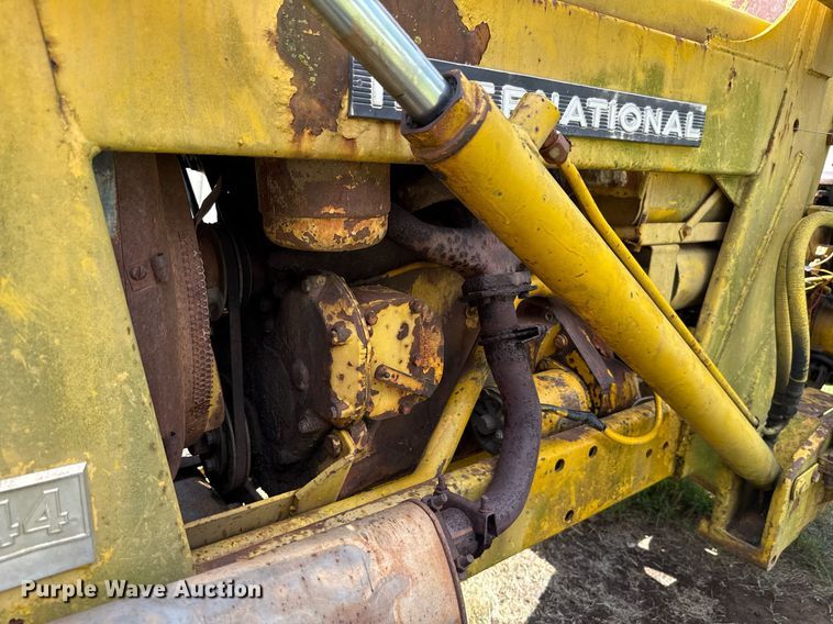 image for item HI9288 International 3444 tractor