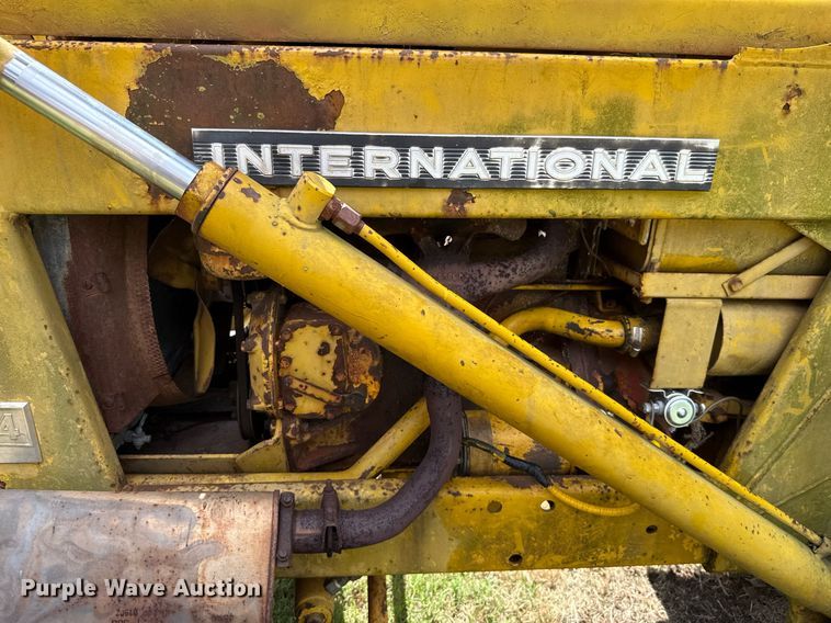 image for item HI9288 International 3444 tractor