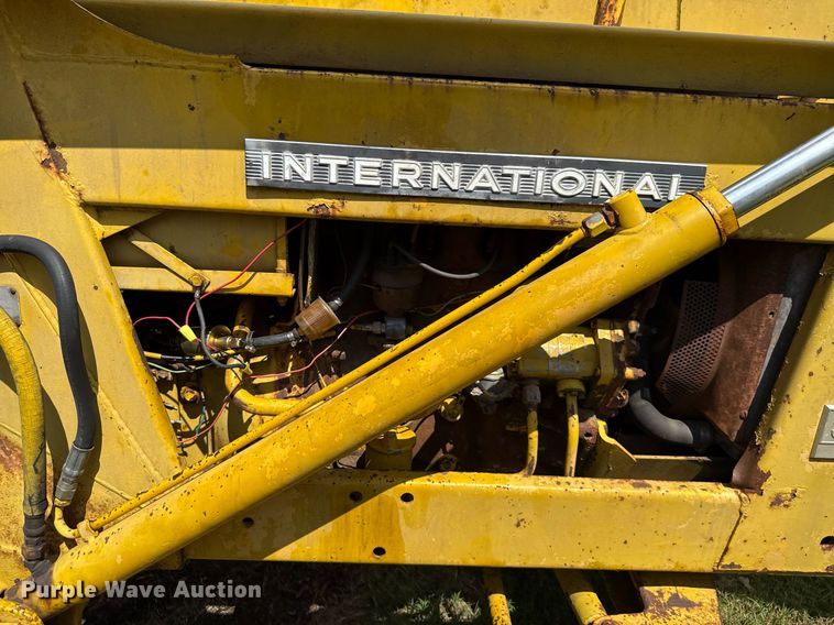 image for item HI9288 International 3444 tractor