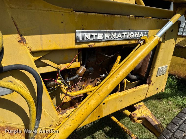 image for item HI9288 International 3444 tractor