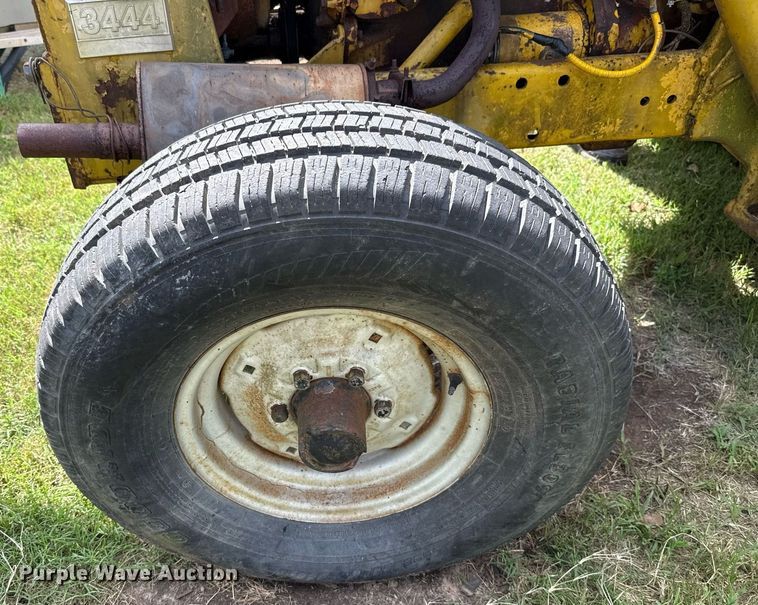 image for item HI9288 International 3444 tractor
