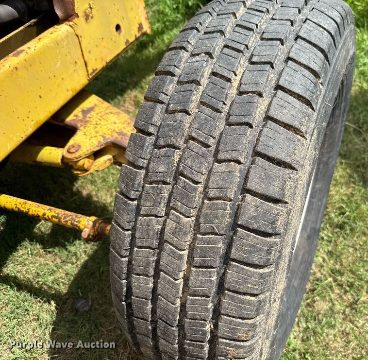 image for item HI9288 International 3444 tractor