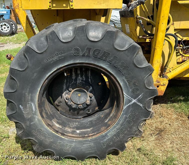 image for item HI9288 International 3444 tractor