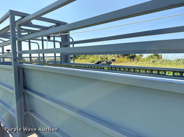 image for item HI9289 Molly Mfg. P-Tub livestock chute