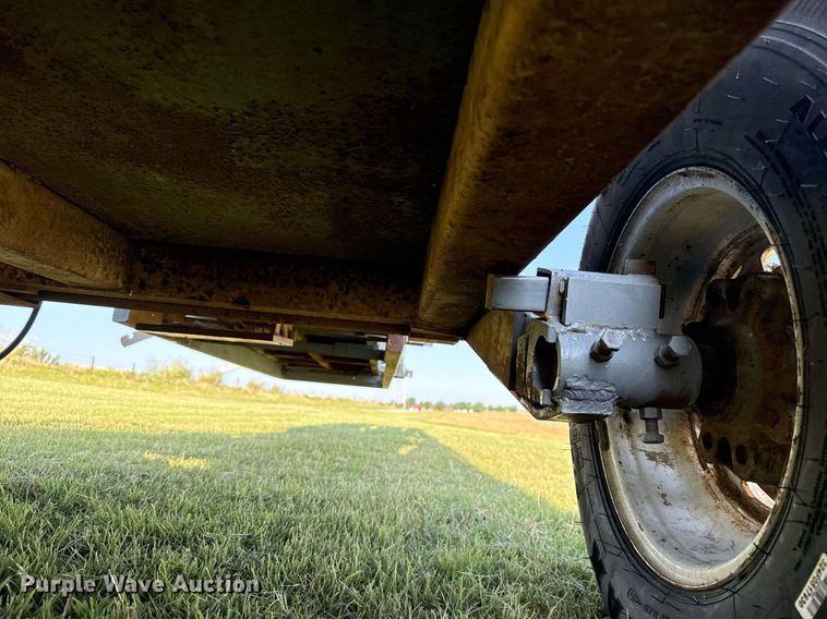 image for item HI9289 Molly Mfg. P-Tub livestock chute