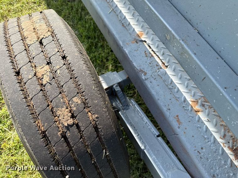 image for item HI9289 Molly Mfg. P-Tub livestock chute