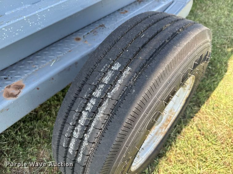 image for item HI9289 Molly Mfg. P-Tub livestock chute