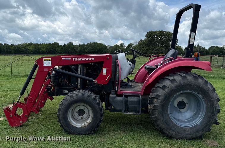 image for item HI9347 2015 Mahindra 2555 HST 