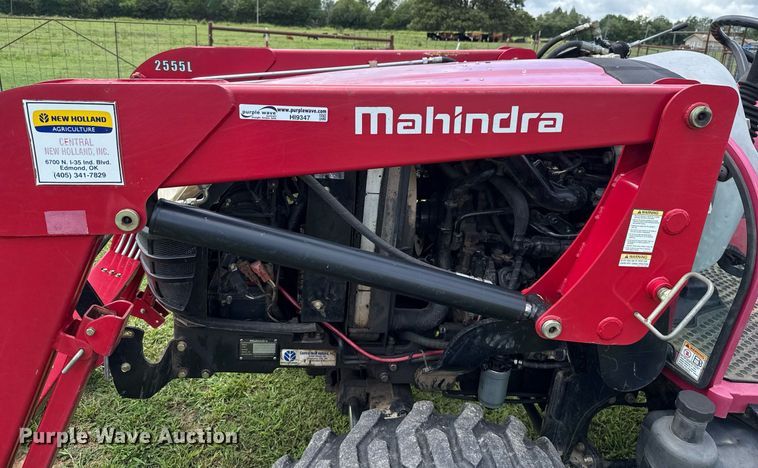 image for item HI9347 2015 Mahindra 2555 HST 