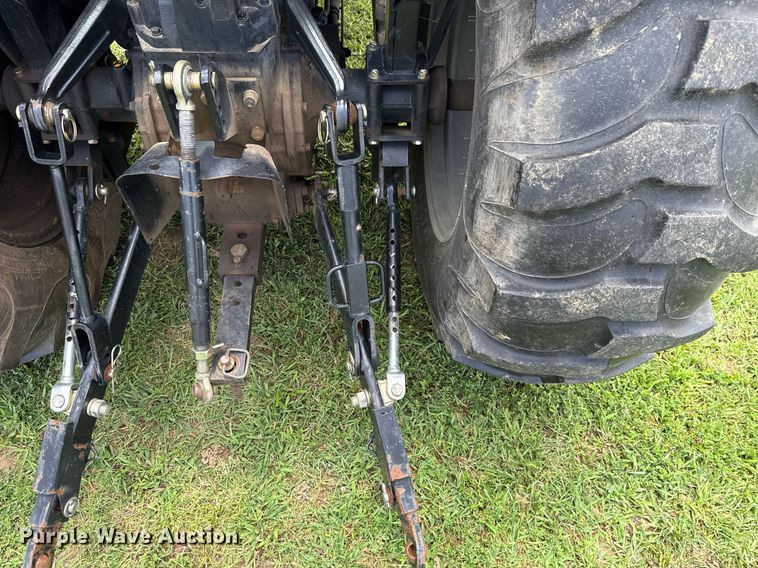 image for item HI9347 2015 Mahindra 2555 HST 