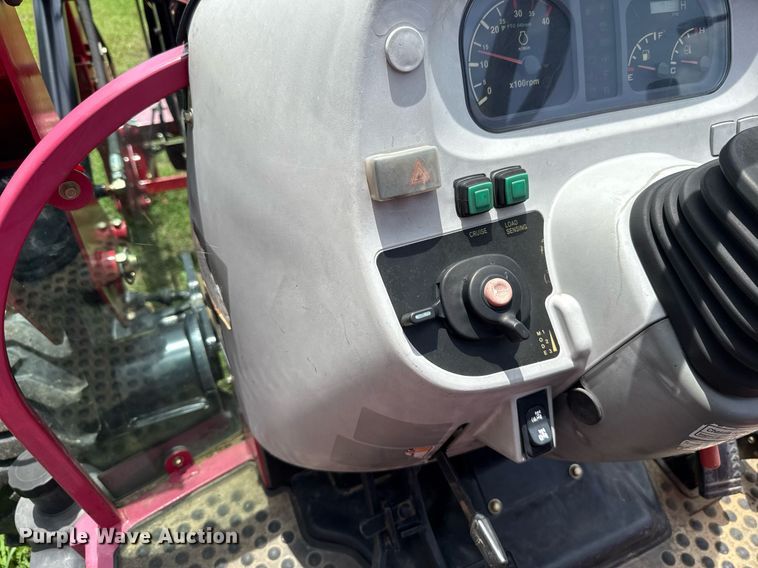 image for item HI9347 2015 Mahindra 2555 HST 