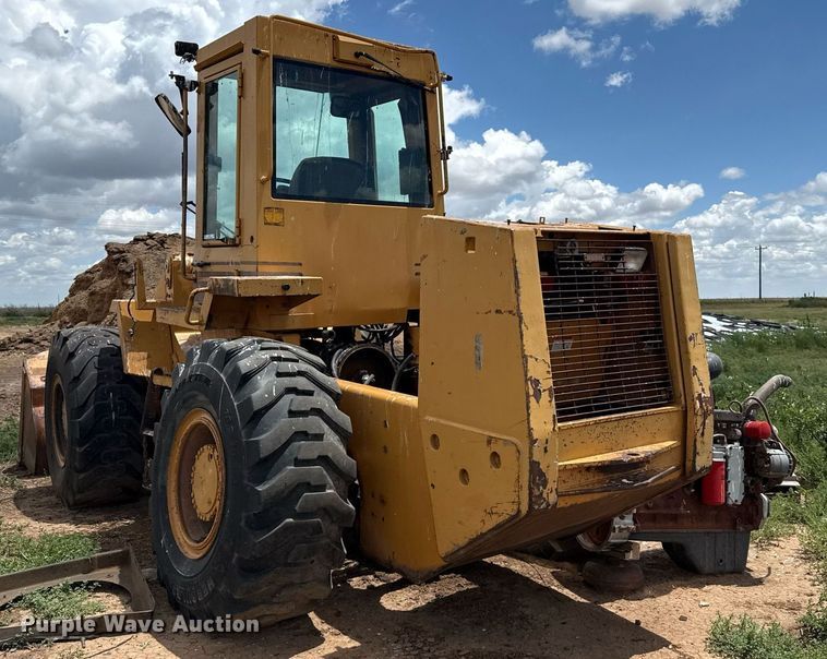 image for item KI9176 1995 Case 721B wheel loader