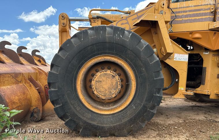 image for item KI9176 1995 Case 721B wheel loader