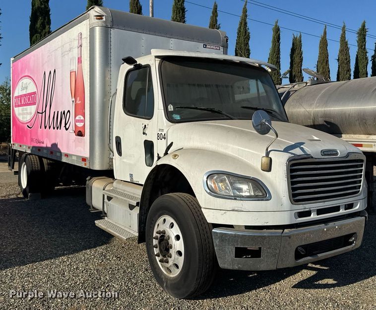 image for item DH8629 2013 Freightliner Business Class M2 box truck