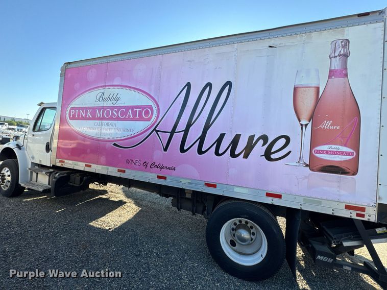 image for item DH8629 2013 Freightliner Business Class M2 box truck