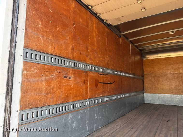 image for item DH8629 2013 Freightliner Business Class M2 box truck