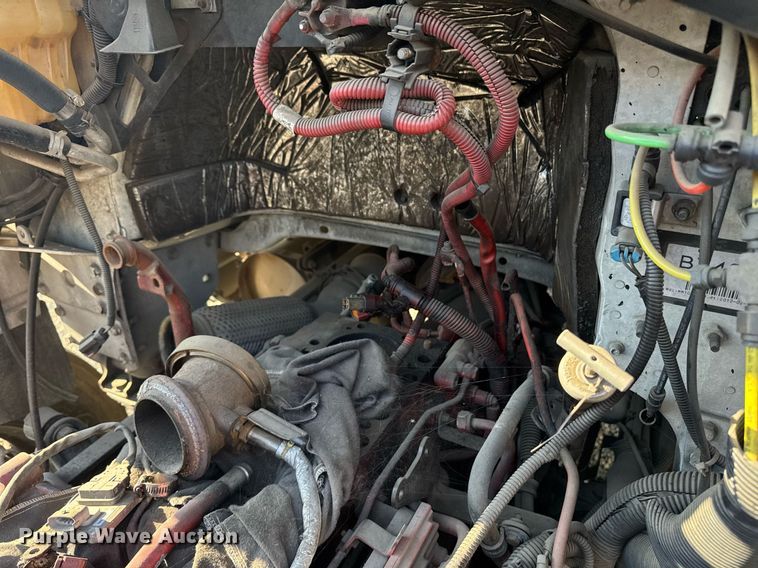 image for item DH8629 2013 Freightliner Business Class M2 box truck