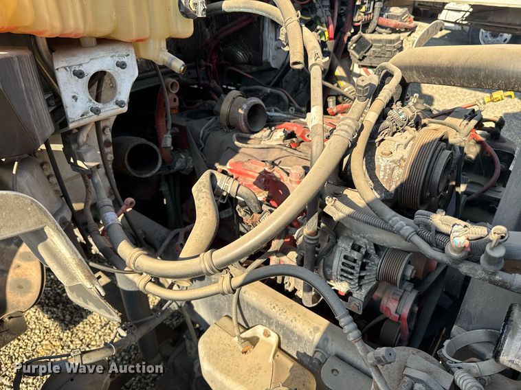 image for item DH8629 2013 Freightliner Business Class M2 box truck