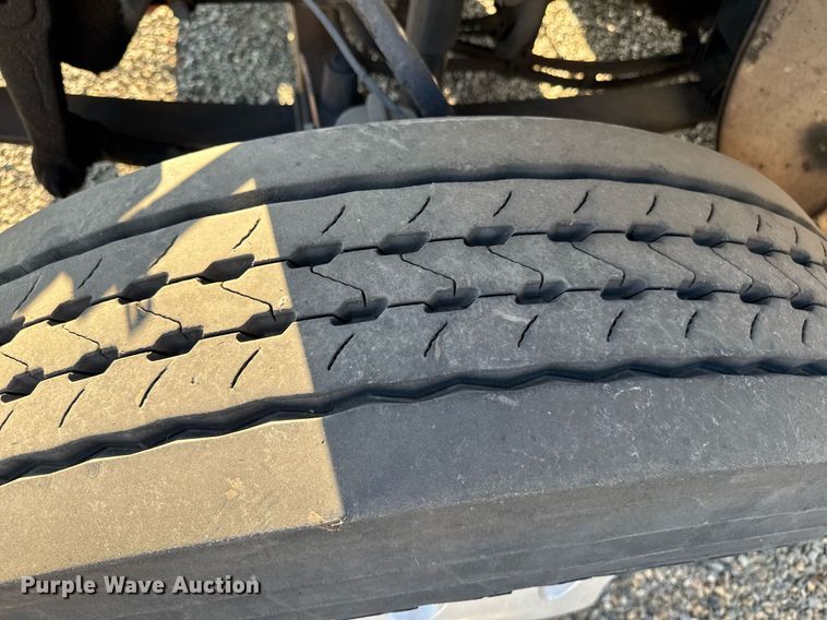 image for item DH8629 2013 Freightliner Business Class M2 box truck