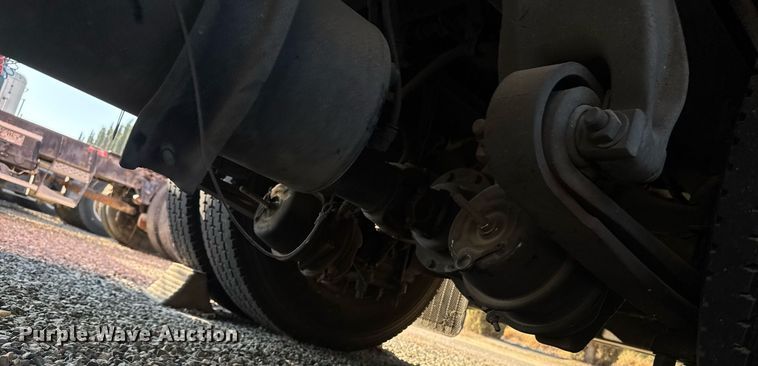 image for item DH8629 2013 Freightliner Business Class M2 box truck