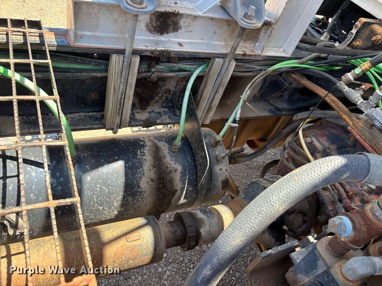 image for item DH8655 1997 Ford LT9501 semi truck