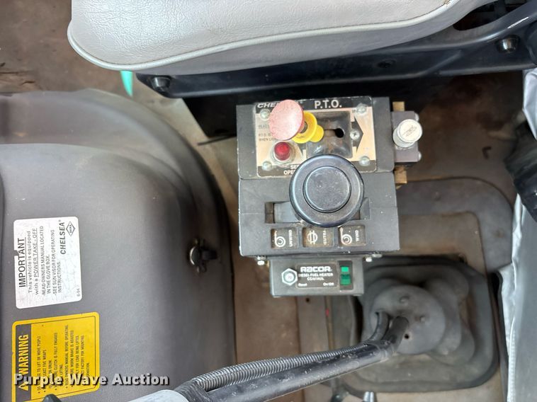 image for item DH8655 1997 Ford LT9501 semi truck