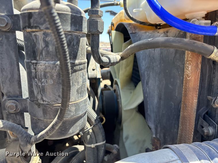 image for item DH8655 1997 Ford LT9501 semi truck