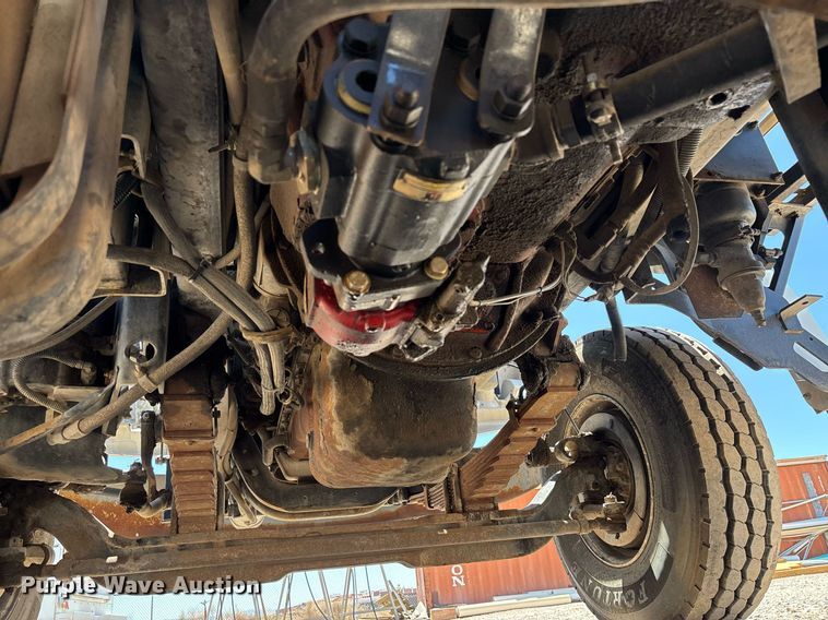 image for item DH8655 1997 Ford LT9501 semi truck