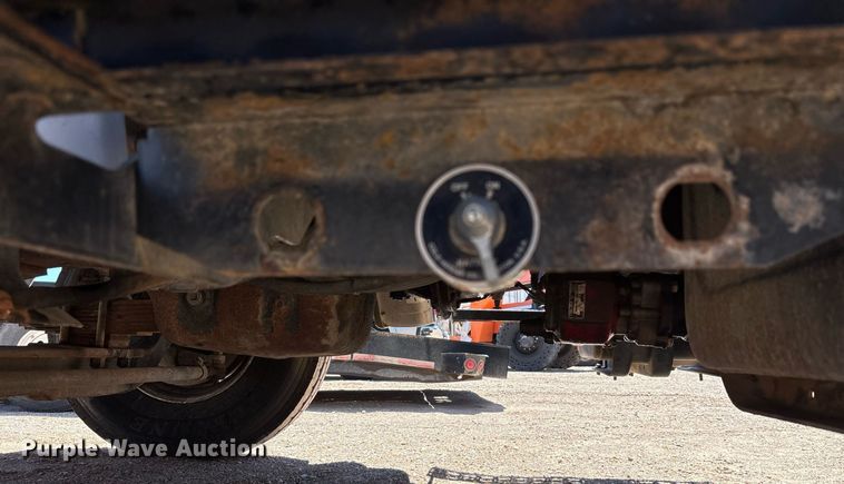 image for item DH8655 1997 Ford LT9501 semi truck