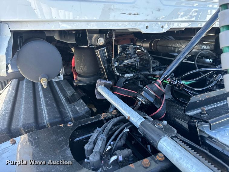 image for item DH8662 2020 Mack Anthem AN64T semi truck