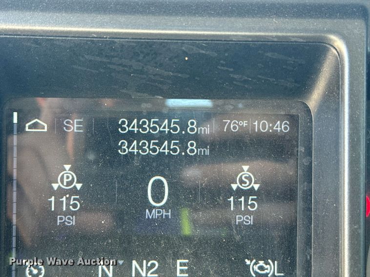 image for item DH8662 2020 Mack Anthem AN64T semi truck