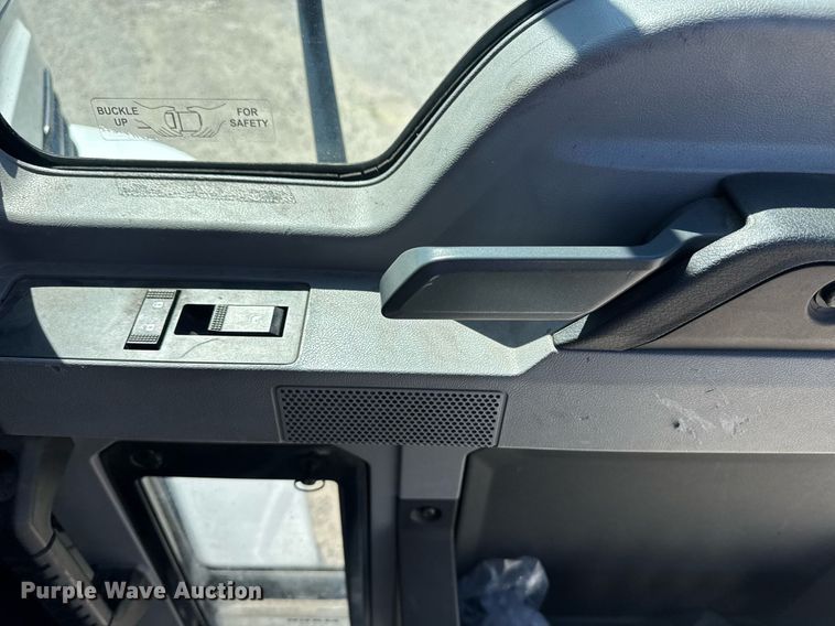 image for item DH8662 2020 Mack Anthem AN64T semi truck