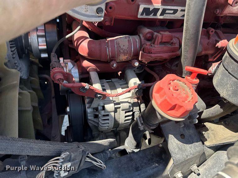 image for item DH8662 2020 Mack Anthem AN64T semi truck